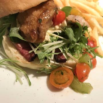 照焼チキンタルタルトマトバーガー