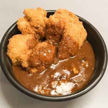 チキンカツカレー丼大盛 ご飯大盛、ルー大盛