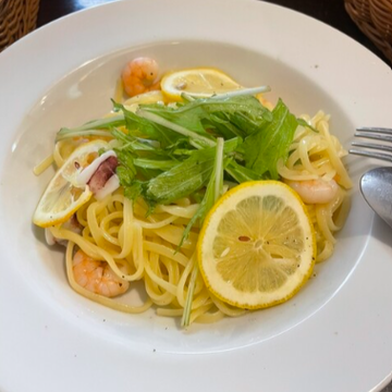 小エビと水菜のさっぱりレモンソースパスタ