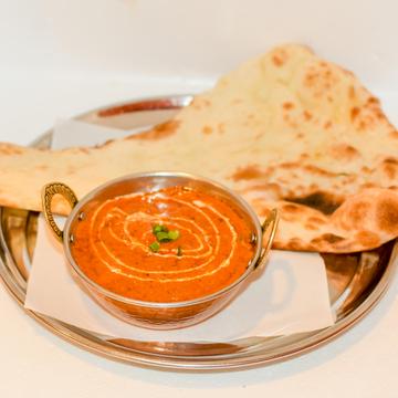チキンティッカマサラ / Chicken Tikka Masala(ナン/ライス付きセット)