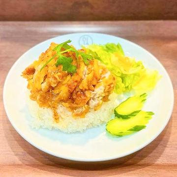 カオマンガイトートレギュラーサイズ (スープ付き)Kaomangai Tod Regular
