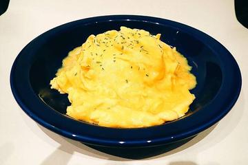 ドライカレーオムライス