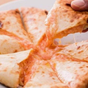 めんたいチーズナン Mentai cheese nan