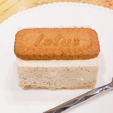 チーズケーキ (Cheese Cake)