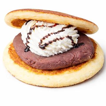 チョコ餡×生クリーム×チョコソース
