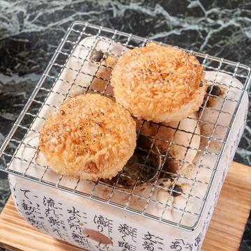 焼きおにぎり二個
