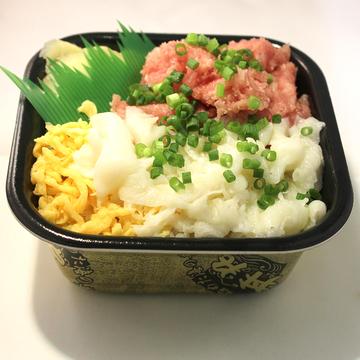 エンガワネギトロ丼