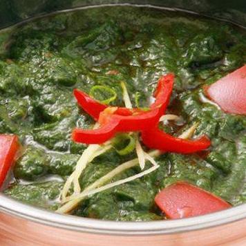 ほうれん草 マトン カレー ( ナン) palak mutton (naan)