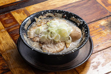特製らーめん Deluxe Ramen