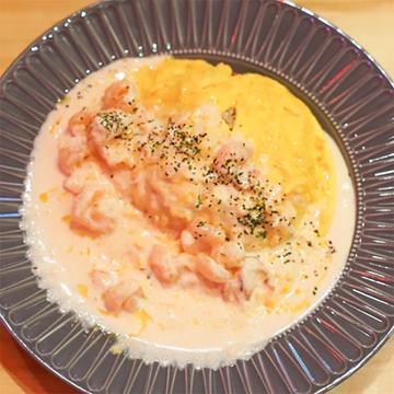 明太子とエビのクリームソースオムライス 大盛り