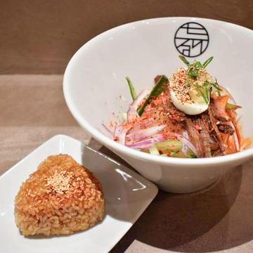 ビビン麺 + おにぎり