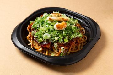 肉玉うどん+しそ・イカ・ネギトッピング