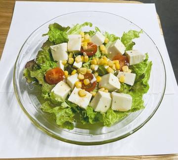 豆腐サラダ