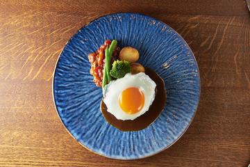 目玉焼きハンバーグ(ライス付)