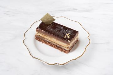 チョコレートオペラケーキ