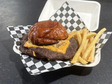 ダブルチーズバーガー