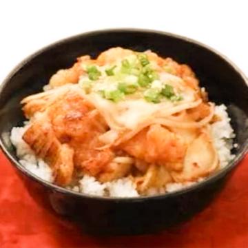 ハニーマスタードタンドール焼き鳥丼・Honey Mustard Chicken Don