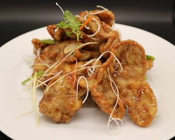 【鍋包肉】(ゴウバオロー)豚肉唐揚げ甘酢ソースかけ