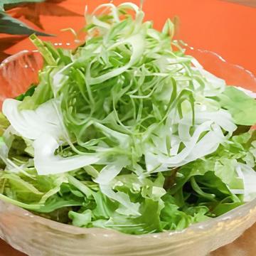 九条ネギそばサラダ Kujo Green Onion Soba Salad