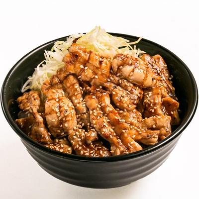 鶏せせり丼(Chicken Neck Meat Bowl)