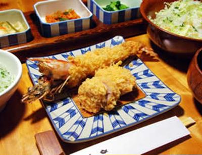 盛り合わせフライ定食(天然特大海老フライとひれかつ)