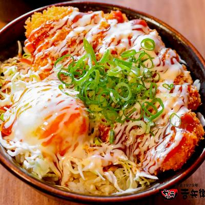 韓辛味噌マヨかつ丼