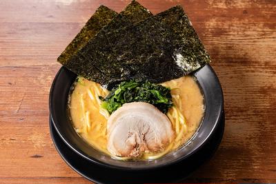 とんこつ醤油ラーメン