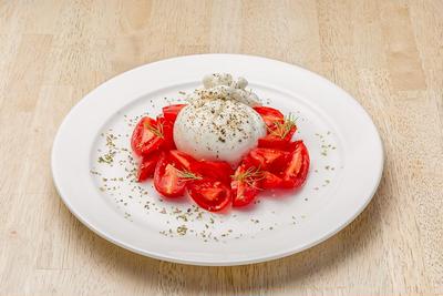 たっぷりトマトとブッラータ オレガノ添え (Fresh Tomato,Burrata,Oregano,Dill)