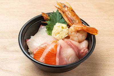 団の海鮮丼 Seafood rice bowl
