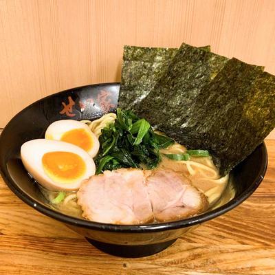 味付け玉子ラーメン