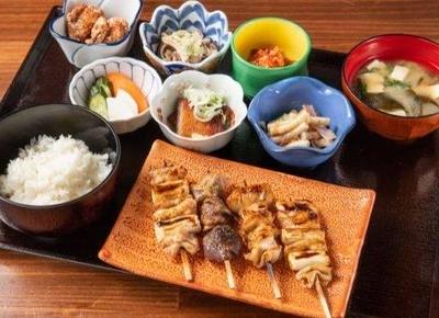 【人気No.1】 定番もつ焼き定食