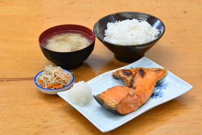鮭カマ焼定食