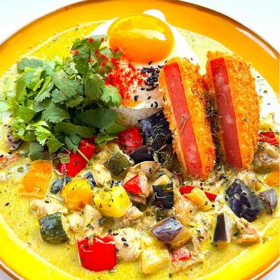月見グリーンカレー