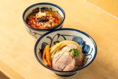 鶏と魚介の辛辛つけ麺