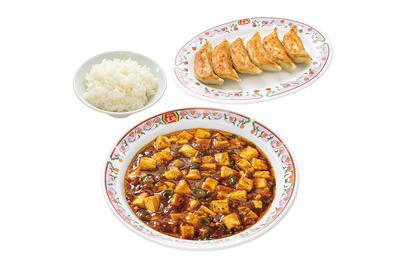 麻婆豆腐セット(麻婆豆腐・餃子・ライス中)