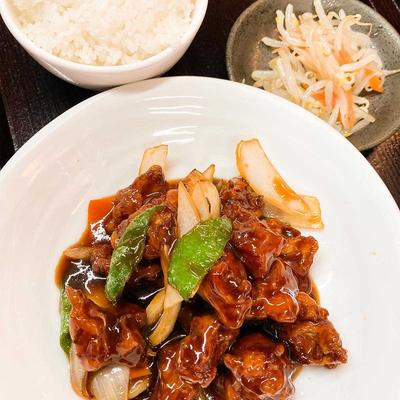 黒酢豚定食
