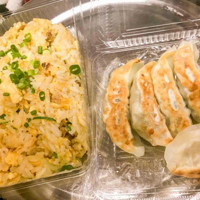 焼き餃子と半チャーハン