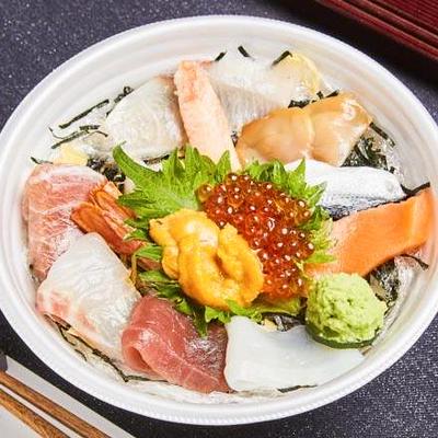 特上ちらし丼