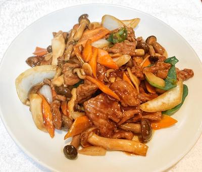 牛肉とキノコ炒め定食