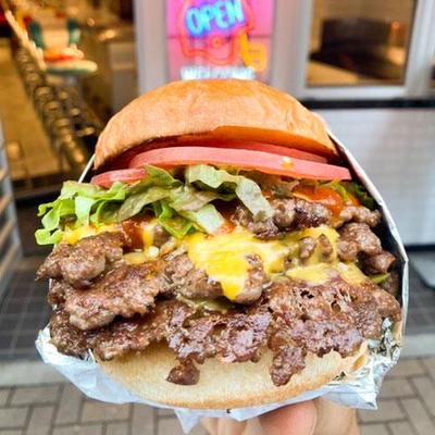 CLASSIC BURGER クラシックバーガー
