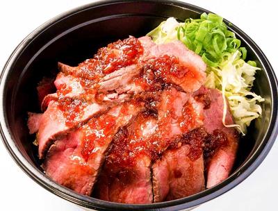 牛赤身肉の薄切りステーキ丼