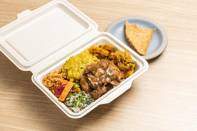 今週のカレー＆ 豆カレー Weekly special curry ＆ dal curry