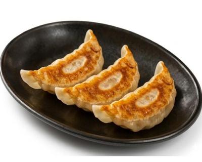 普通の約2倍！プリプリ食感の手作りジャンボ焼き餃子(一人前3個)