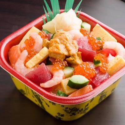 豪華ちらし丼