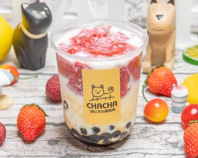 いちごタピオカラテ Strawberry Tapioca Latte
