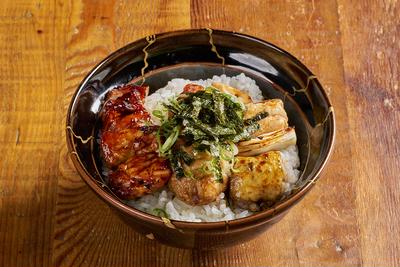 炭火焼鳥丼