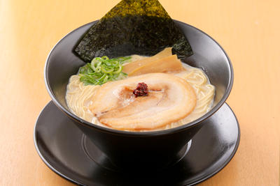 塩とんこつらぁ麺 Salt Pork Bone Ramen