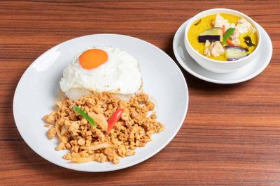 ガパオライス+ミニグリーンカレー【menu限定】