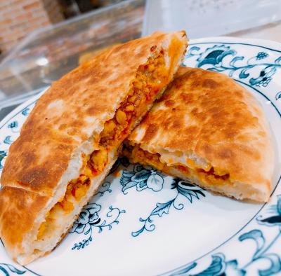 ナンで包んだキーマカレーパン Keema curry bread wrapped in naan
