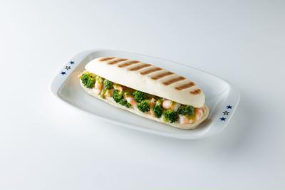 マックスサンド C (海老とブロッコリーのバジルホワイトソース) MAX SAND C Shrimp＆broccoli in basil white sauce